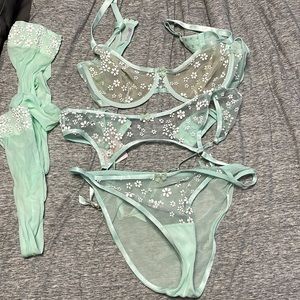 Savage x Fenty Puff Daisy Flower Print Set